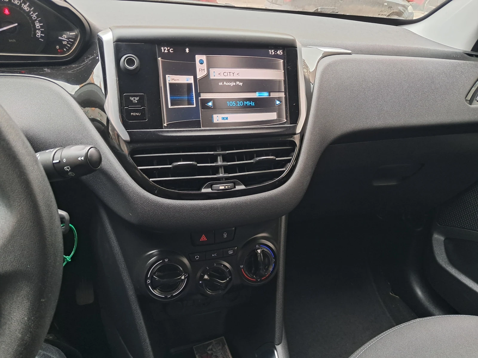 Peugeot 208, снимка 7 - Автомобили и джипове - 55464919
