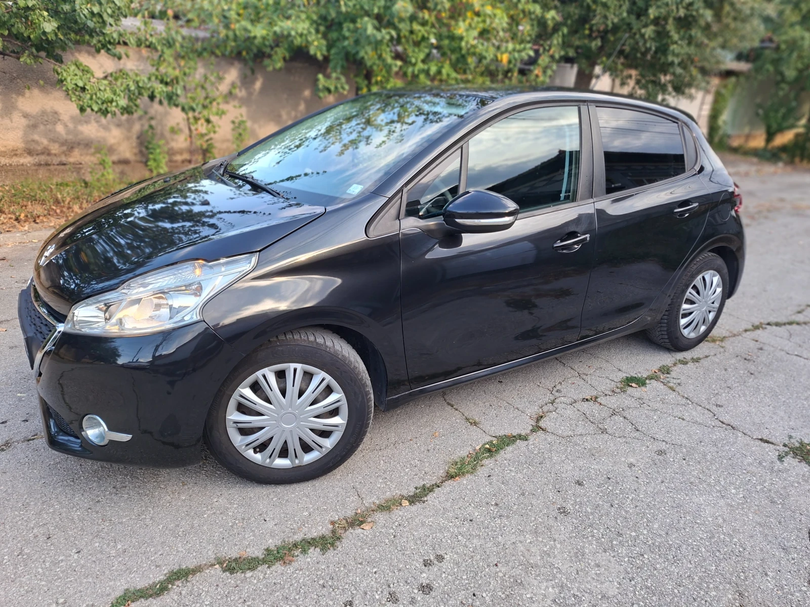 Peugeot 208, снимка 10 - Автомобили и джипове - 56094011