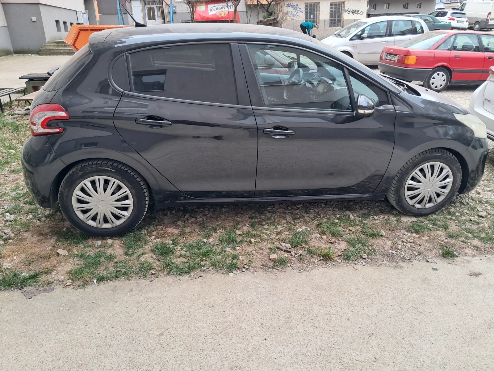 Peugeot 208, снимка 9 - Автомобили и джипове - 55464919