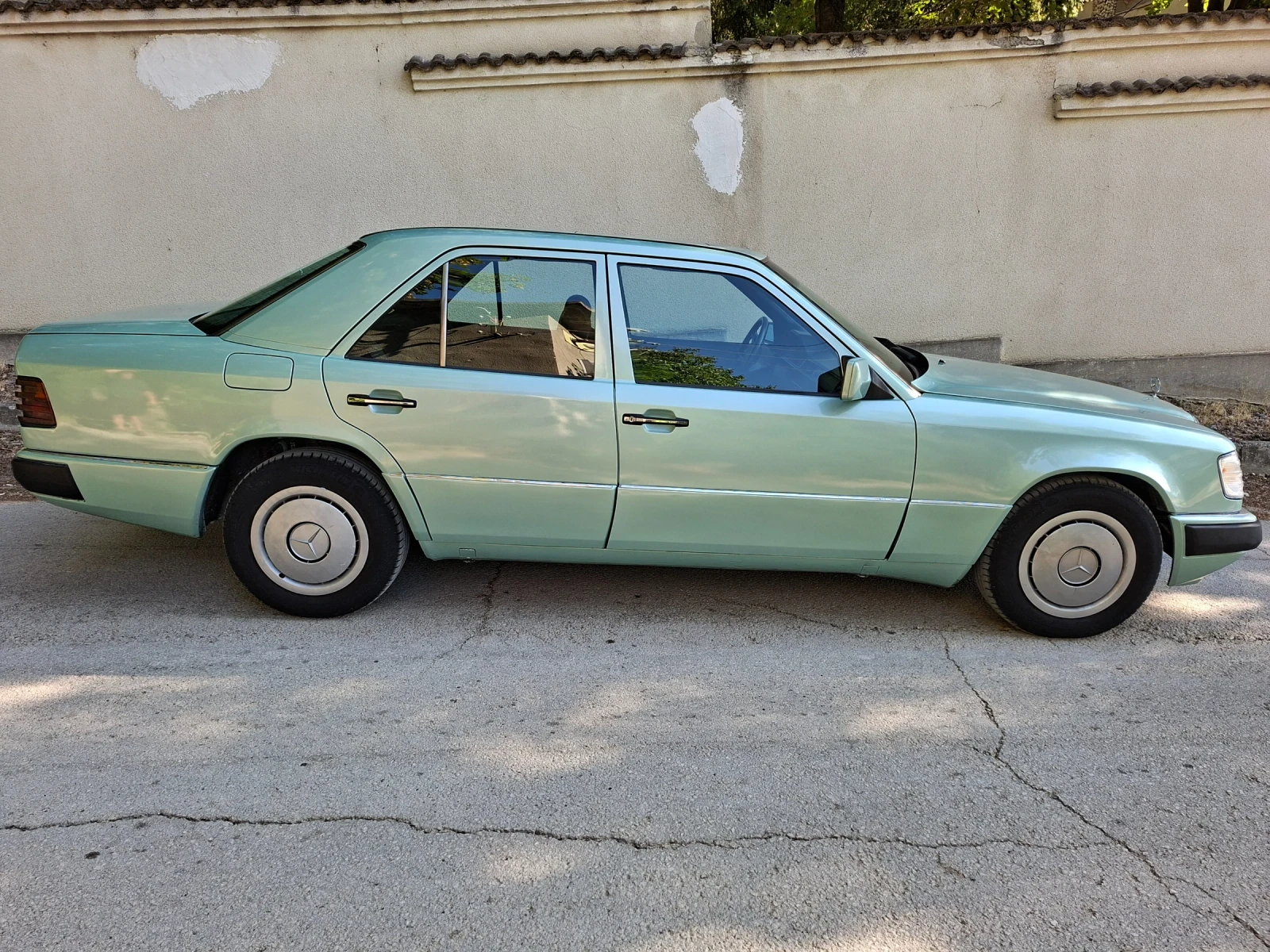 Mercedes-Benz 300 D, снимка 7 - Автомобили и джипове - 55698303