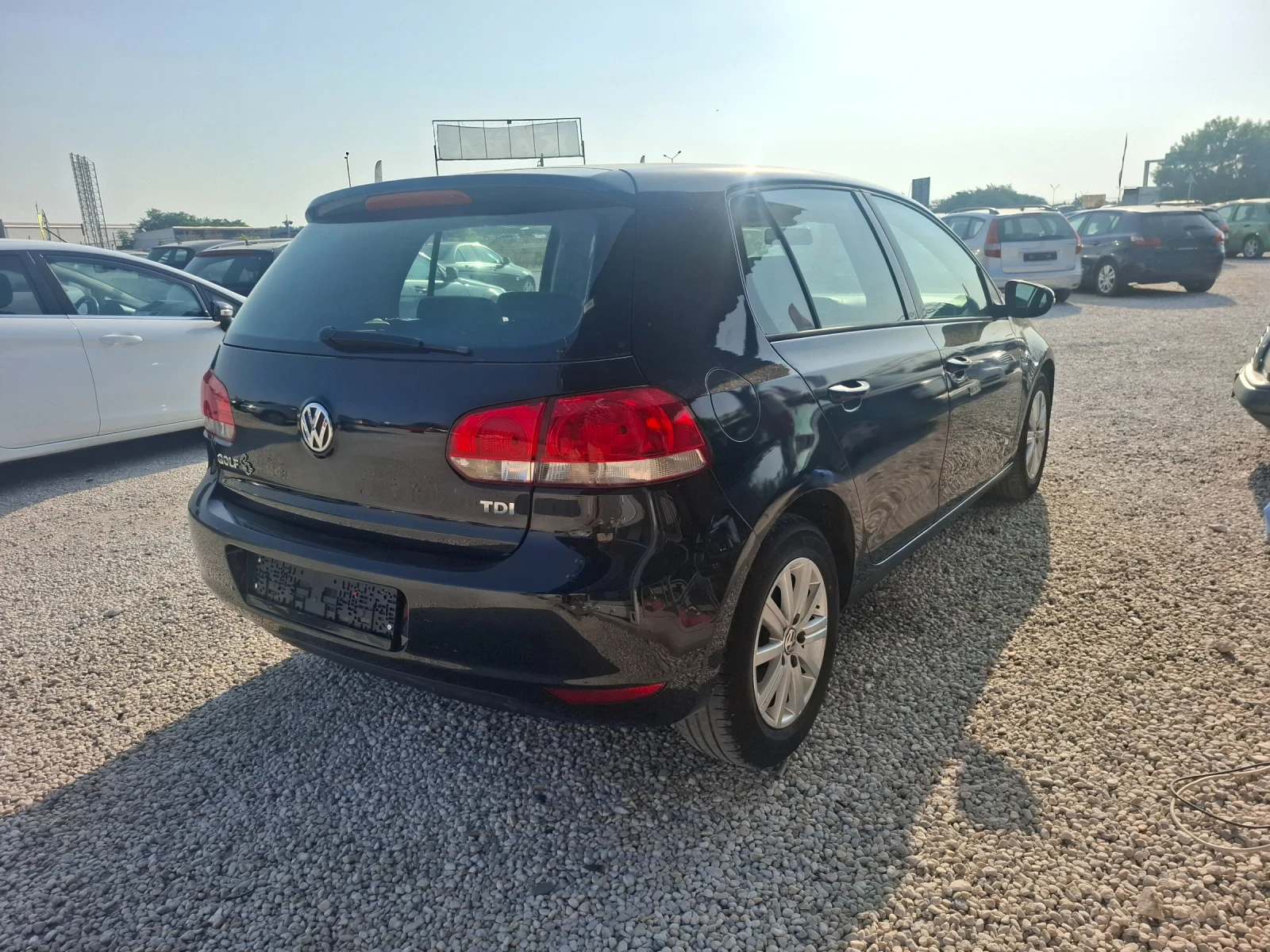 VW Golf 1.6TDI, 1.5K.C., снимка 4 - Автомобили и джипове - 55830179