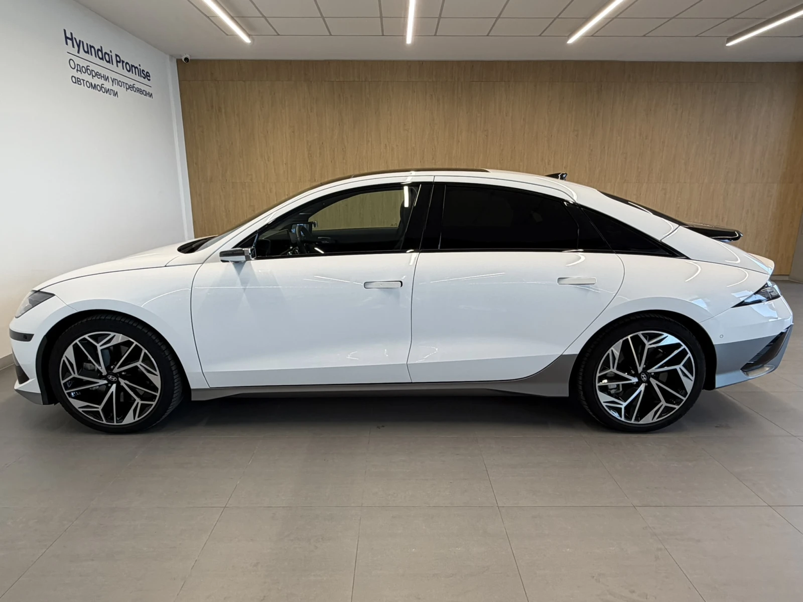 Hyundai Ioniq 6 PREMIUM 77kWh AWD, снимка 2 - Автомобили и джипове - 55889876