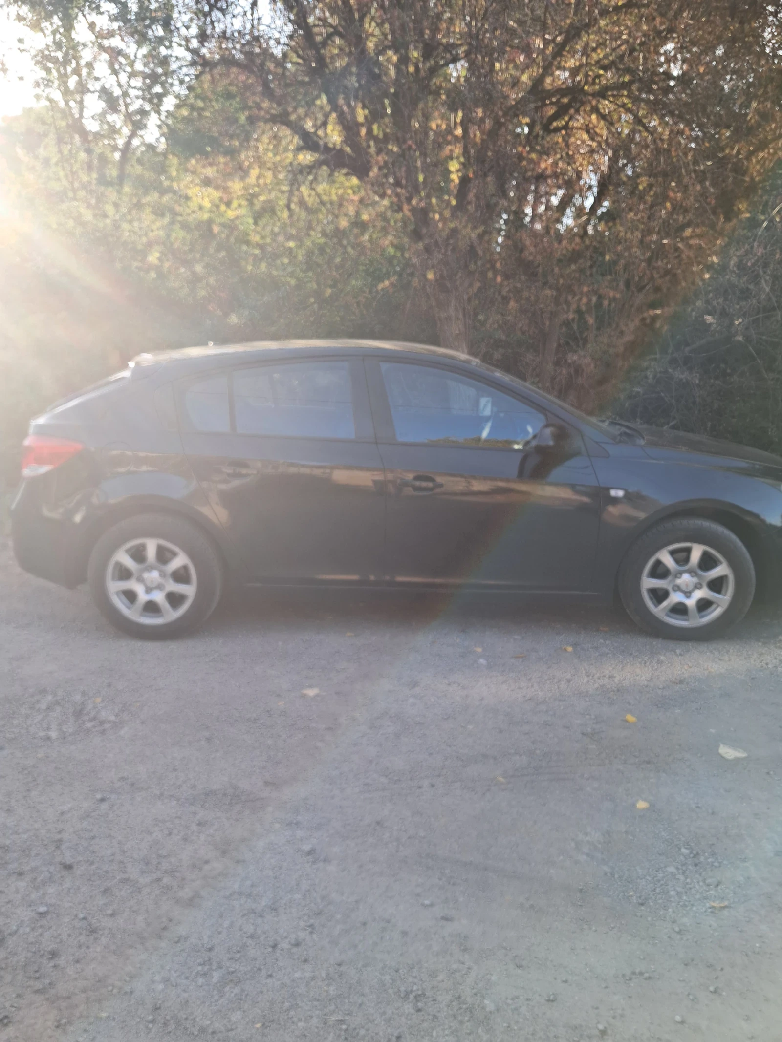 Chevrolet Cruze, снимка 2 - Автомобили и джипове - 56426045