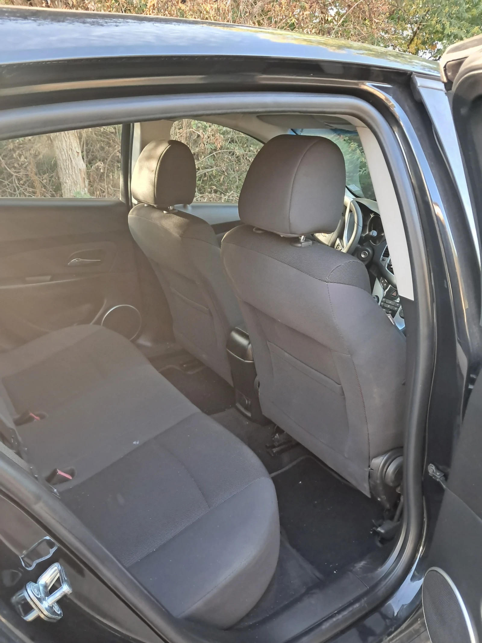 Chevrolet Cruze, снимка 4 - Автомобили и джипове - 56426045