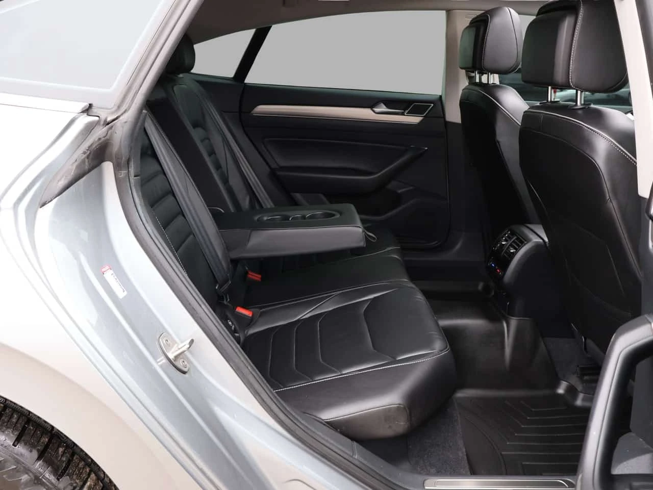 VW Arteon * 2.0 TSI SEL PREMIUM AWD * ACCIDENT FREE* V.W MAI | Mobile.bg � ����������� 16