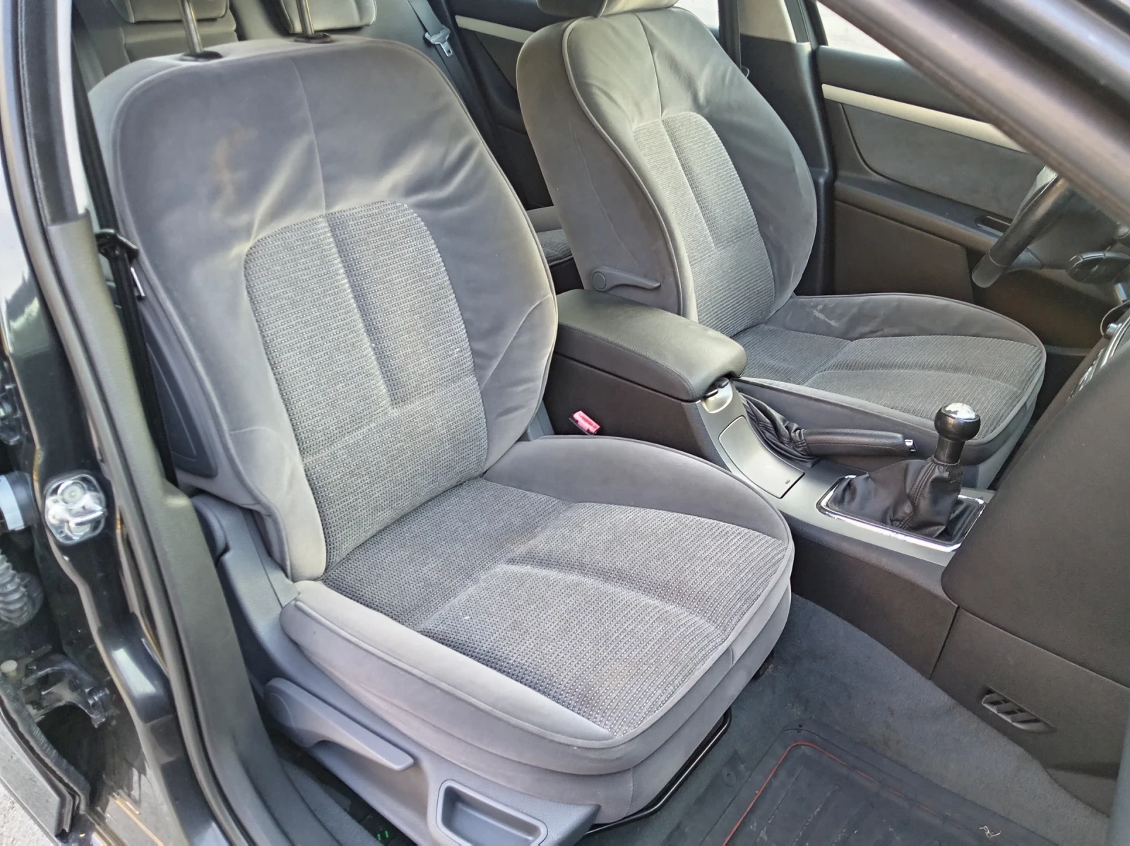 Peugeot 407 1.6 HDI 110, снимка 6 - Автомобили и джипове - 56706441