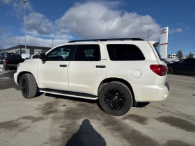 Toyota Sequoia PLATINUM 4WD  - 14300 € / 27968.37 лв. - 99146320 2