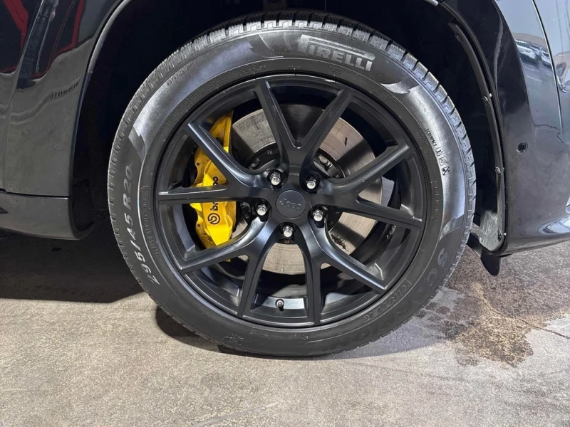 Jeep Grand cherokee * Trackhawk * CARFAX * БЕЗ ПЪРВОНАЧАЛНА ВНОСКА, снимка 7 - Автомобили и джипове - 52736230