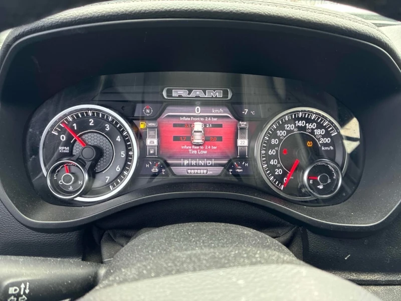 Dodge RAM 1500 2019 SPORT 5.7 * БЕЗ ПЪРВОНАЧАЛНА ВНОСКА* , снимка 8 - Автомобили и джипове - 52815142