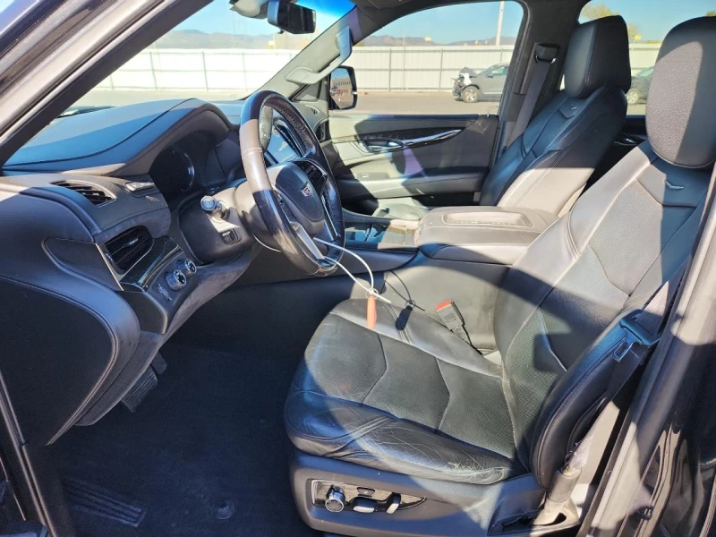 Cadillac Escalade ПОДГРЕВ* КАМЕРА* КЕЙЛЕС* LANE* ASSIST, снимка 7 - Автомобили и джипове - 52849475