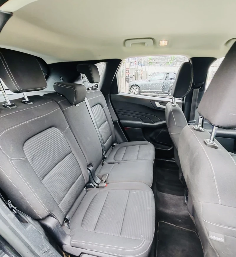 Ford Kuga, снимка 9 - Автомобили и джипове - 53437894