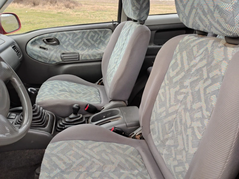 Suzuki Grand vitara Бензин 4x4, снимка 9 - Автомобили и джипове - 53580138