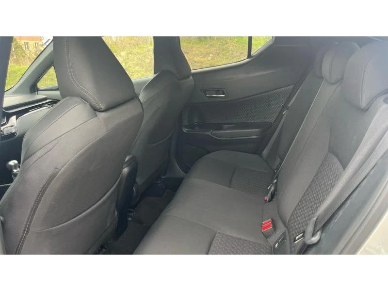 Toyota C-HR 2.0 HYB E-CVT Club Bitone | Mobile.bg � ����������� 12