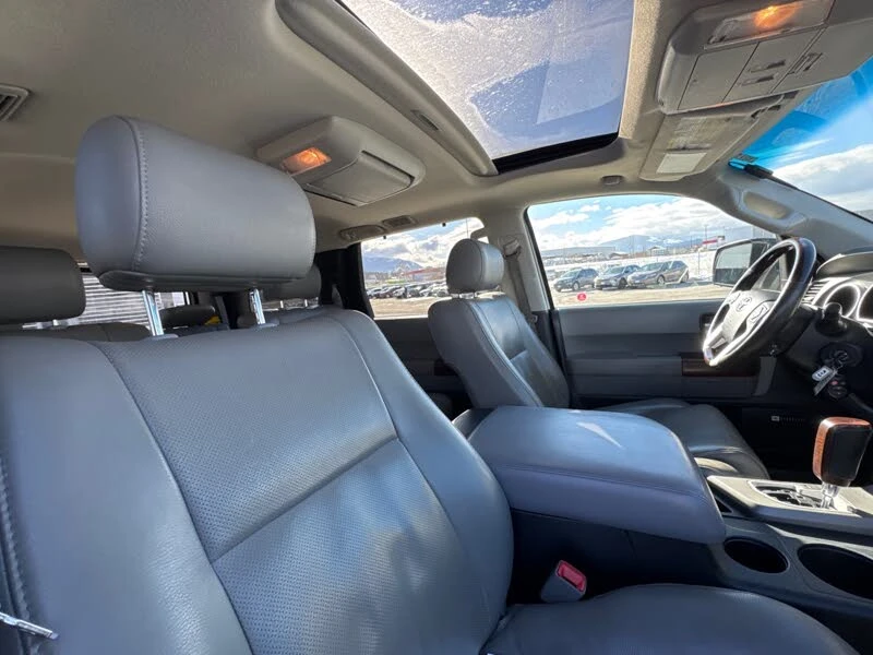 Toyota Sequoia PLATINUM 4WD  - изображение 7