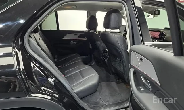 Mercedes-Benz GLE 300 D * KEYLESS * ПОДГРЕВ ОТЗАД * LED * , снимка 10 - Автомобили и джипове - 55961466