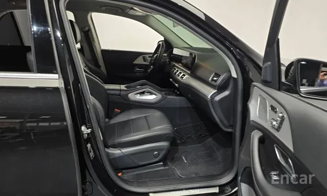 Mercedes-Benz GLE 300 D * KEYLESS * ПОДГРЕВ ОТЗАД * LED * , снимка 9 - Автомобили и джипове - 55961466