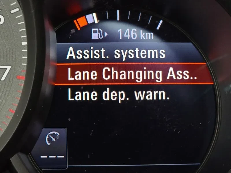 Porsche Macan 2.9 S/ BOSE/ 360/ DIST/ PANO/ НАДУВАНЕ, снимка 16 - Автомобили и джипове - 56707235