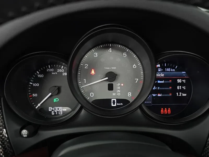 Porsche Macan 2.9 S/ BOSE/ 360/ DIST/ PANO/ НАДУВАНЕ, снимка 8 - Автомобили и джипове - 56707235