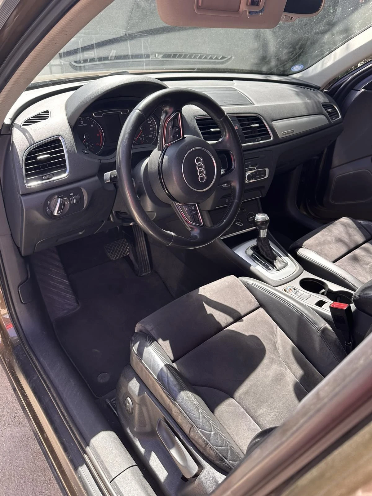 Audi Q3 2.0 S-line - изображение 8