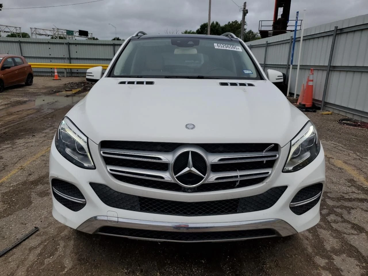 Mercedes-Benz GLE 350  - изображение 5