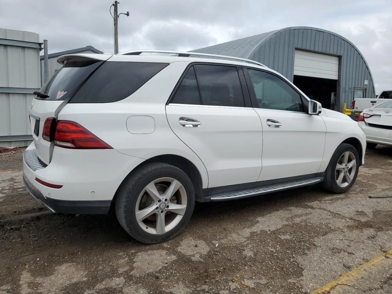 Mercedes-Benz GLE 350  - изображение 3