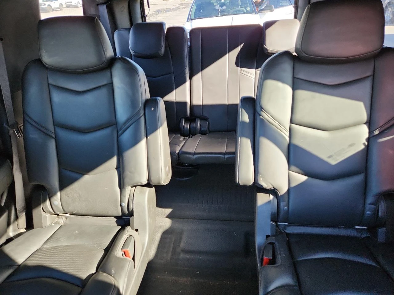 Cadillac Escalade ПОДГРЕВ* КАМЕРА* КЕЙЛЕС* LANE* ASSIST - изображение 10