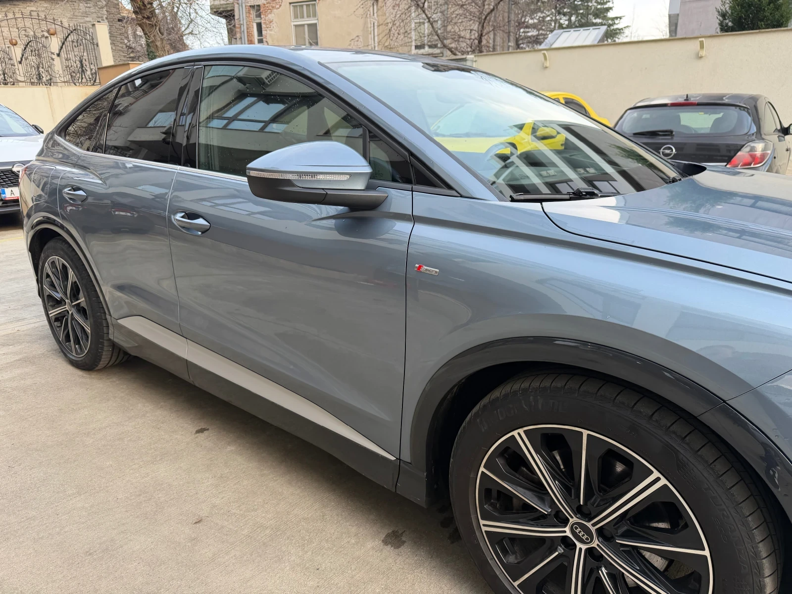 Audi Q4 Audi Q4 e-tron 40 | 82kWh | Панорама - изображение 8