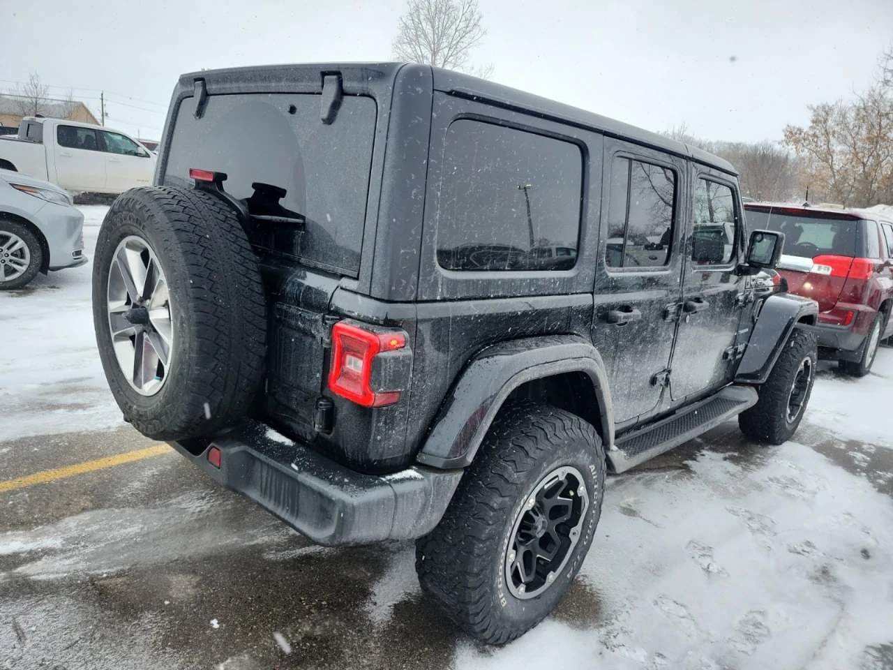 Jeep Wrangler UNLIMITED SAHARA* CARFAX* БЕЗ ПЪРВОНАЧАЛНА ВНОСКА* - изображение 3