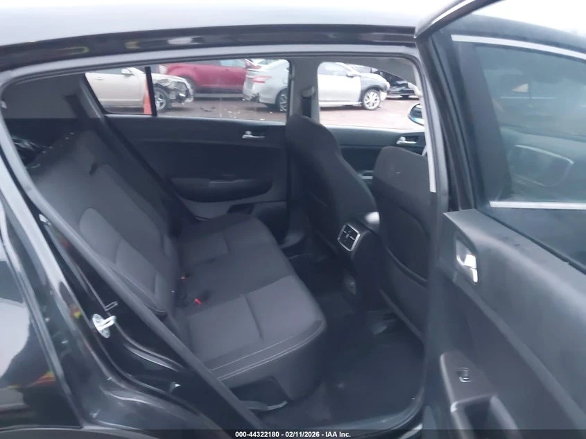 Kia Sportage 2.4l Lx, снимка 8 - Автомобили и джипове - 53817158