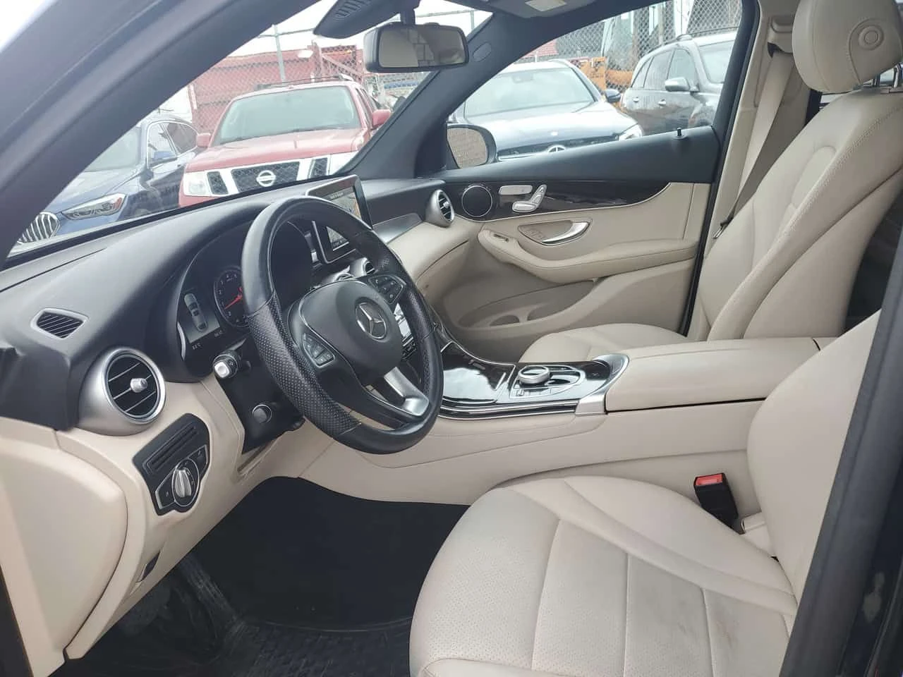 Mercedes-Benz GLC 300 4MATIC Coupe * ПОДГРЕВ * ПАНО * ПРЕДСТАВИТЕЛСТ, снимка 7 - Автомобили и джипове - 54398984