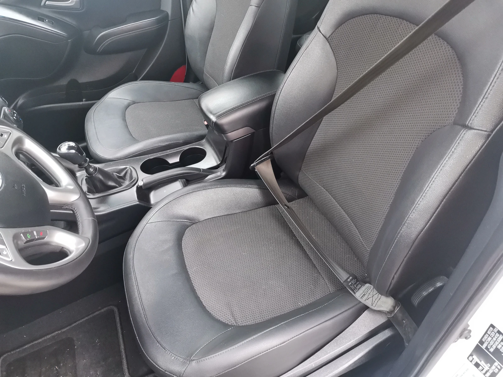 Hyundai IX35 1, 7cdti фейс/панорама, снимка 11 - Автомобили и джипове - 55493807