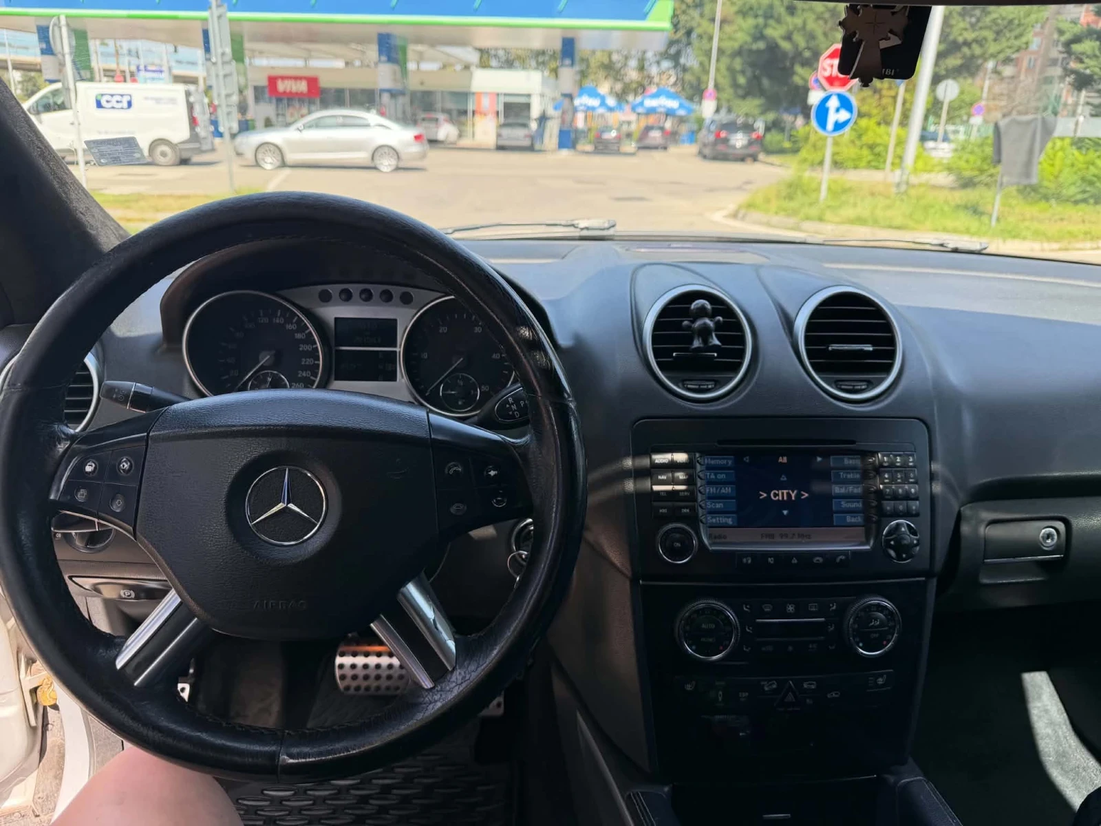 Mercedes-Benz ML 320, снимка 3 - Автомобили и джипове - 55875193