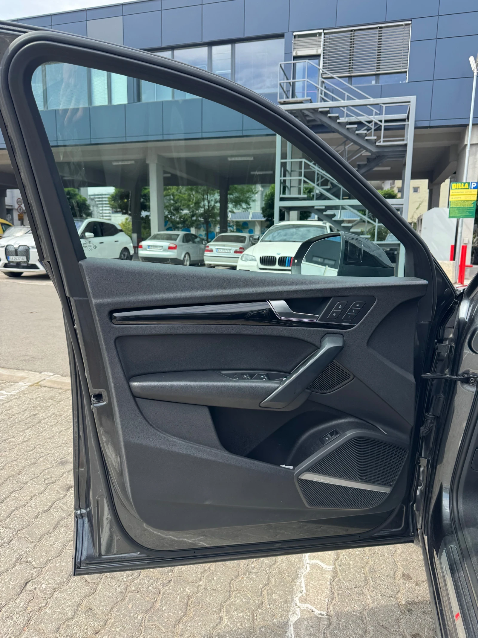 Audi Q5, снимка 14 - Автомобили и джипове - 56050576