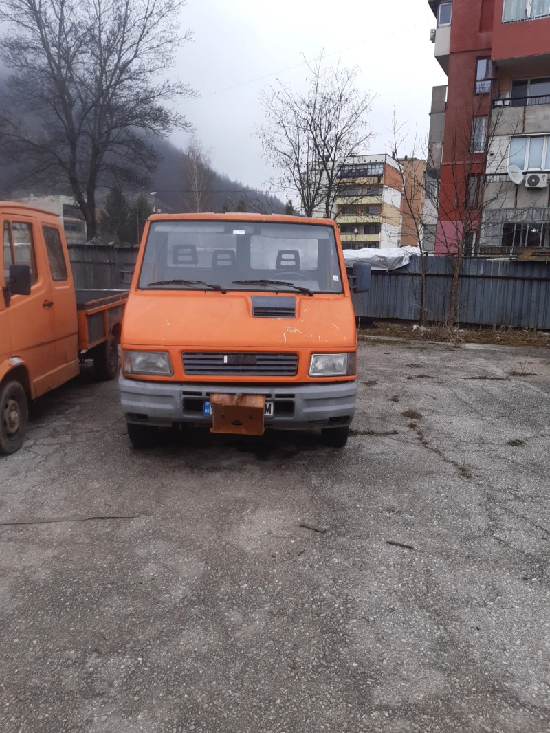 Iveco 4510 2.5 TD , категория С, снимка 2 - Бусове и автобуси - 47212801