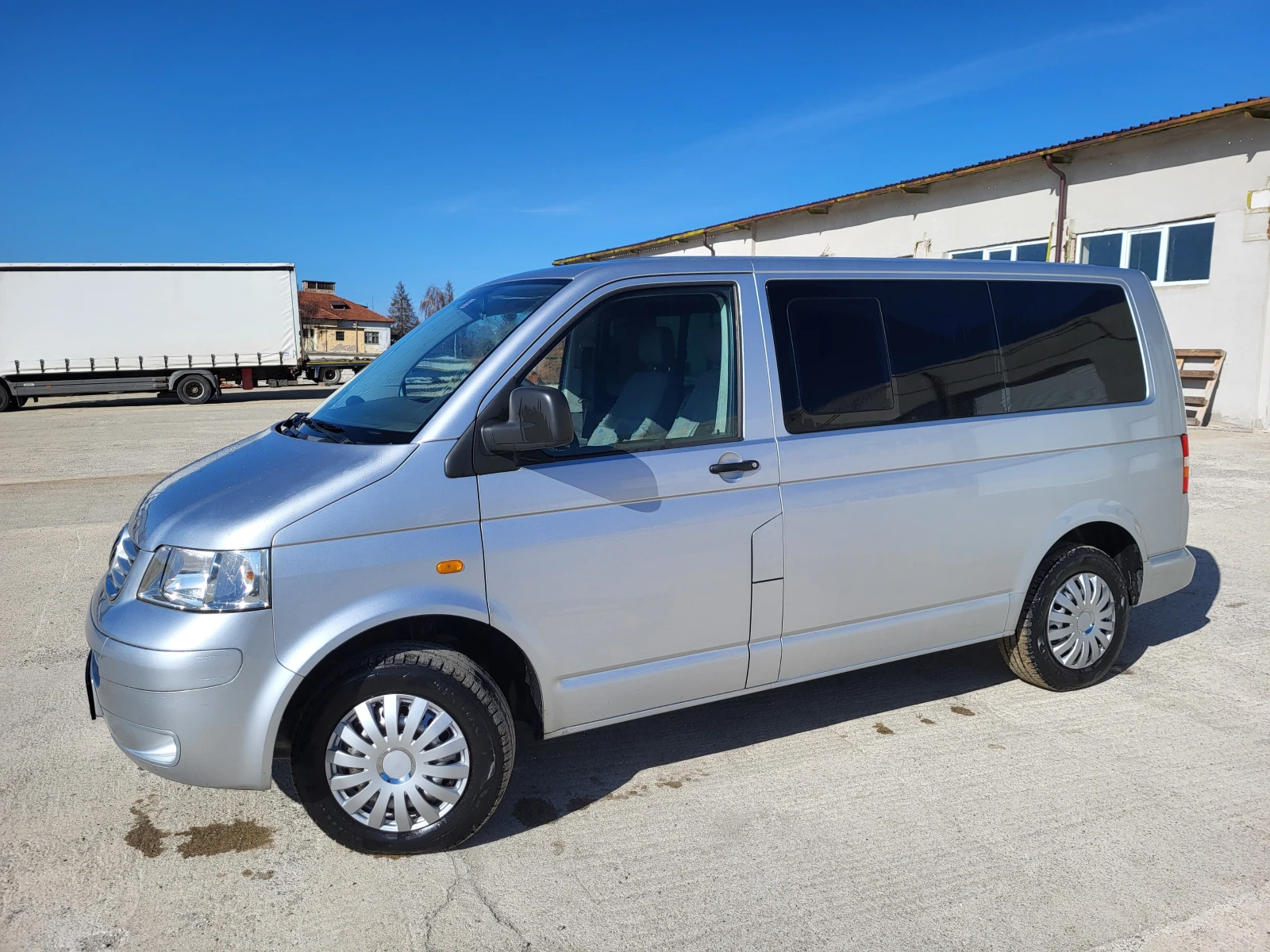VW T5 CARAVELLE, снимка 4 - Бусове и автобуси - 53827447