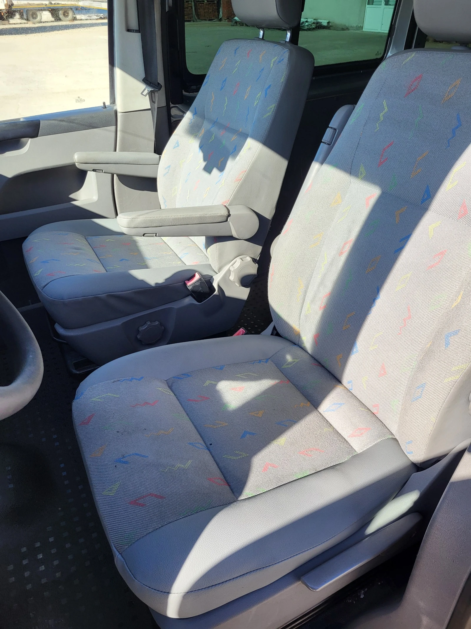 VW T5 CARAVELLE, снимка 13 - Бусове и автобуси - 53827447
