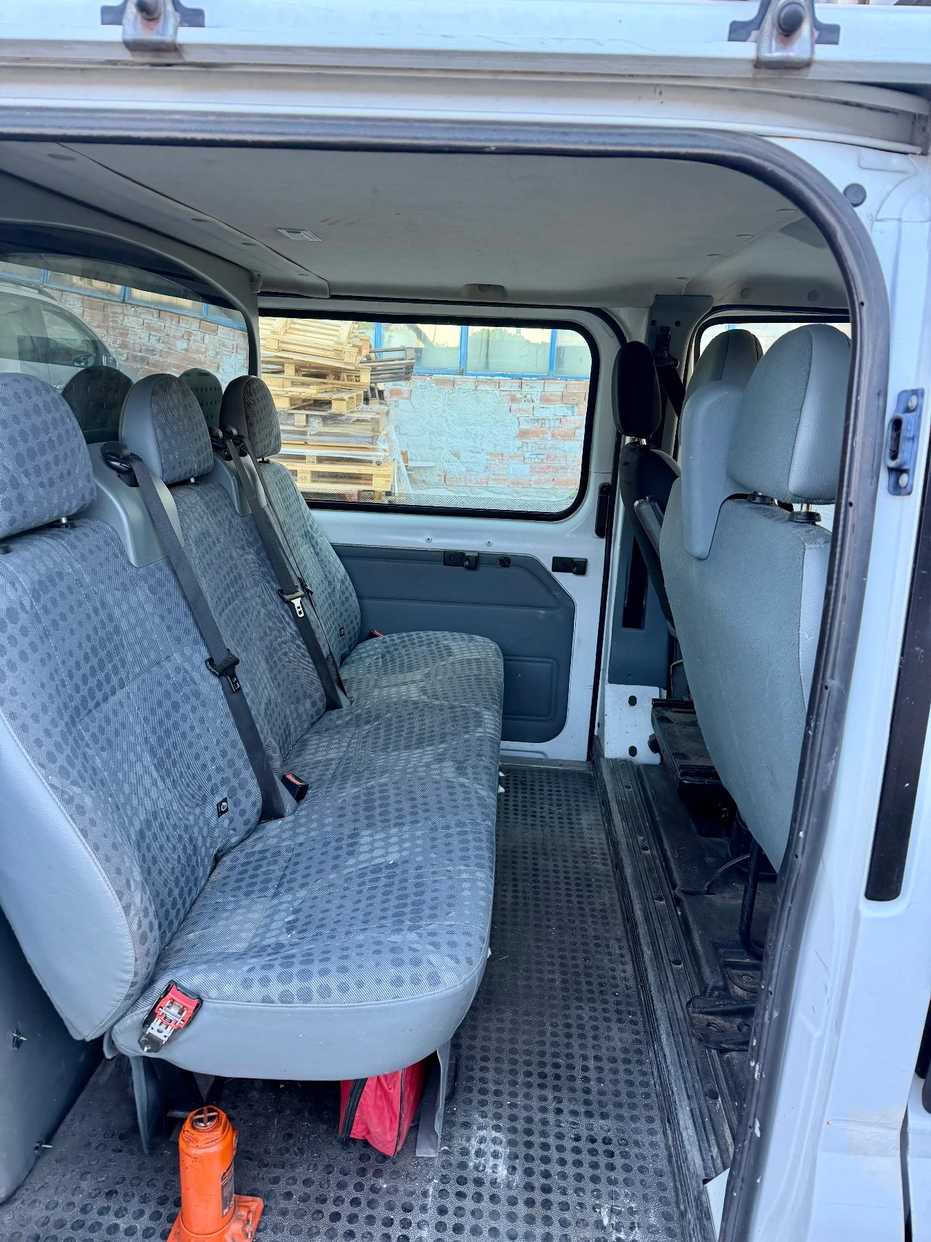Ford Transit Товарен, 5+ 1, фургон, багажник, снимка 11 - Бусове и автобуси - 55033808