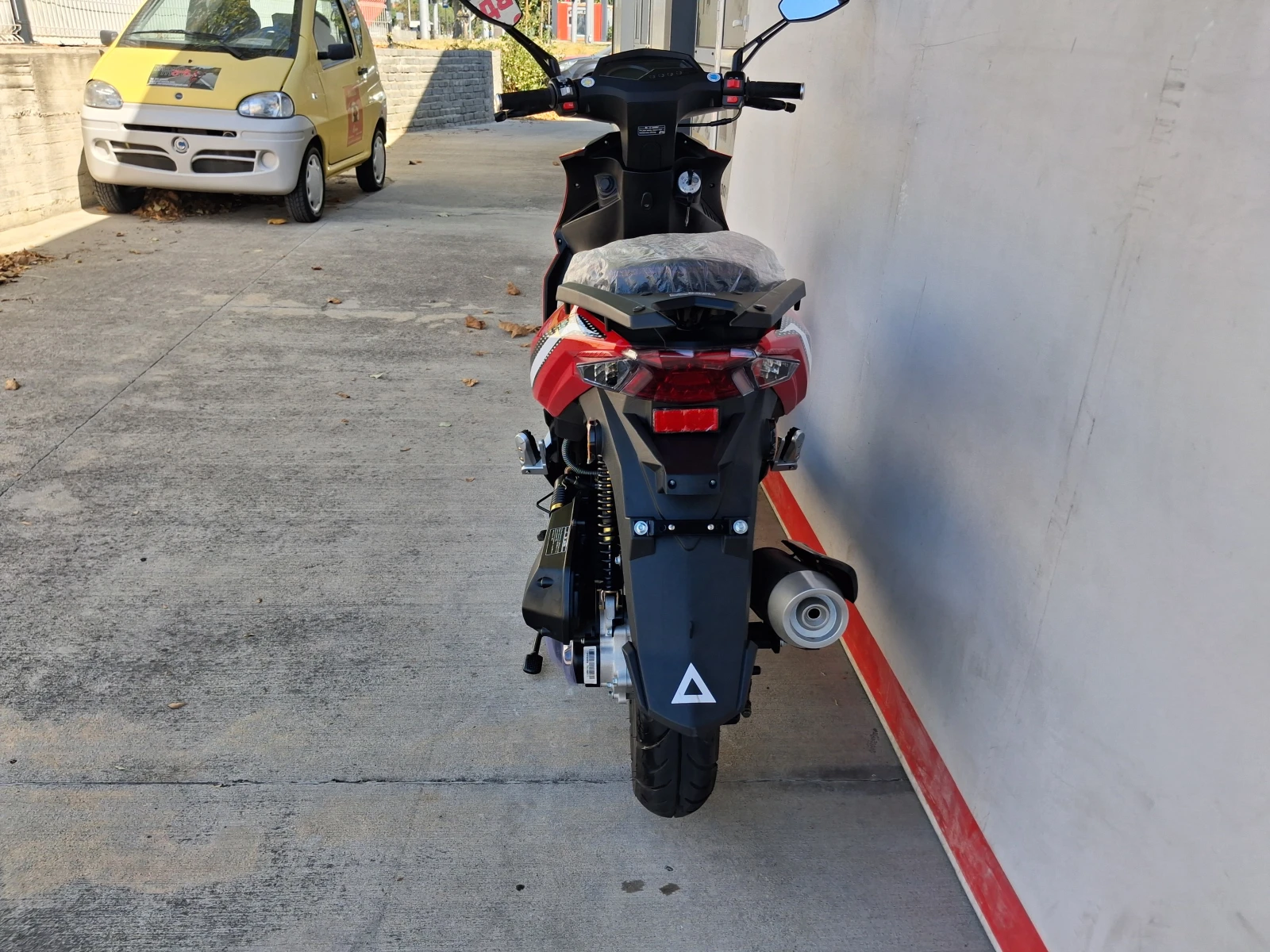 Honda Ns MOTO XRS 50 4T, снимка 3 - Мотоциклети и мототехника - 56016368
