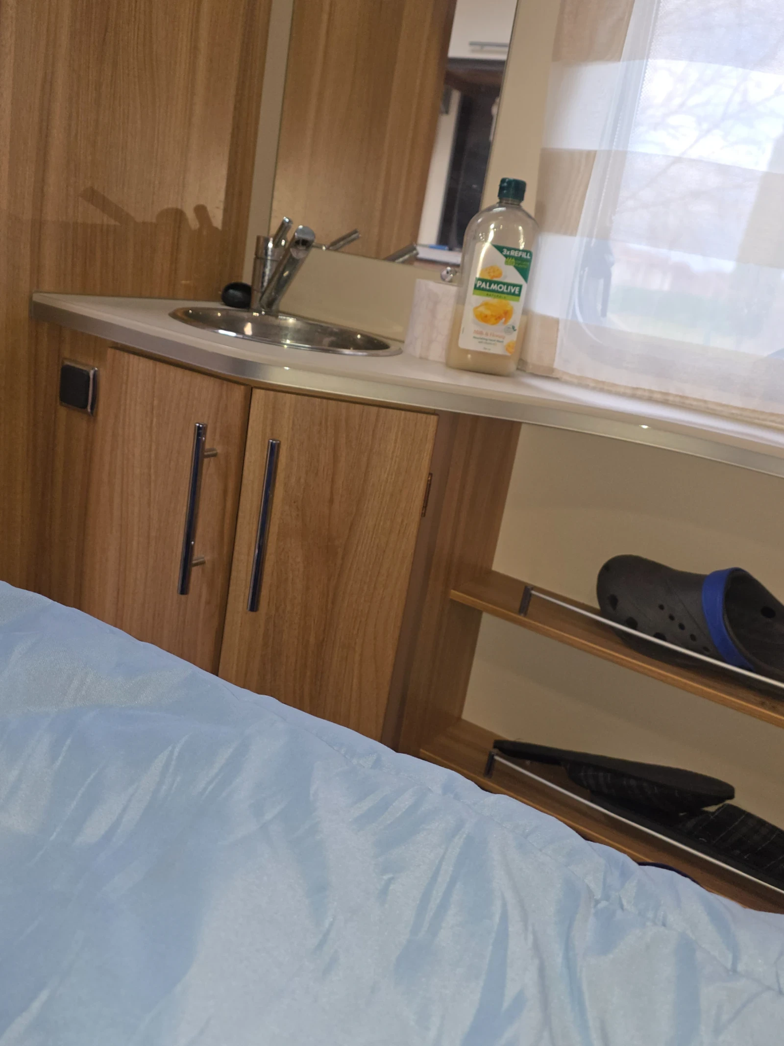 �������� Caravelair 450 | Mobile.bg � ����������� 17