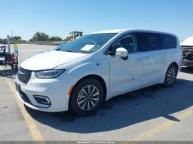 Chrysler Pacifica 3.6l Hybrid Touring L, снимка 2