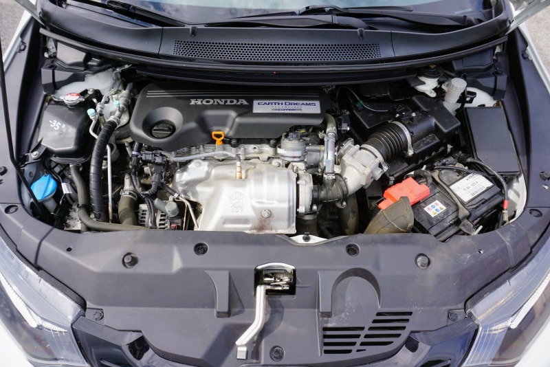 Honda Civic 1.6i-DTEC Comfort, снимка 14 - Автомобили и джипове - 26767608