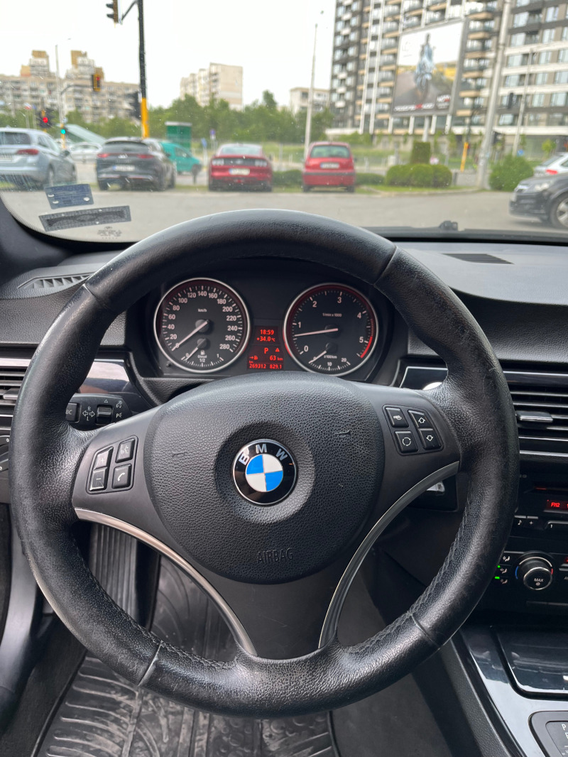 BMW 330, снимка 11 - Автомобили и джипове - 46145833