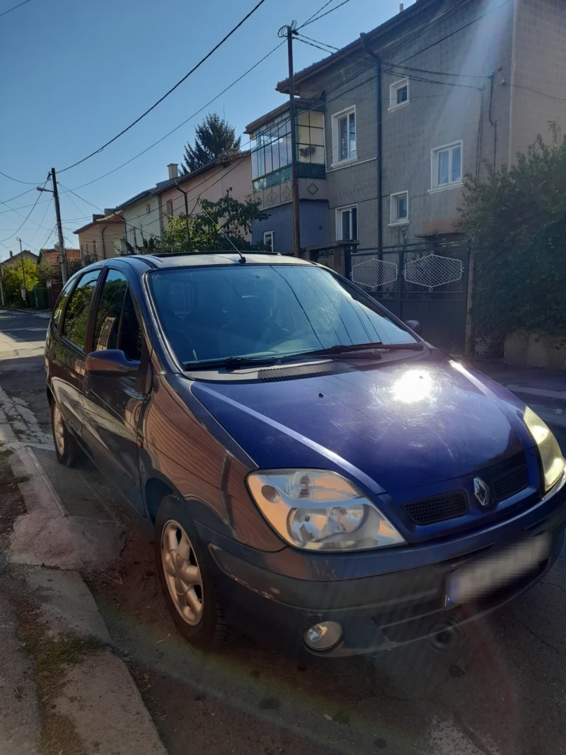 Renault Scenic, снимка 8 - Автомобили и джипове - 47649459