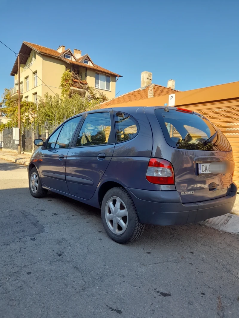 Renault Scenic, снимка 1 - Автомобили и джипове - 47649459