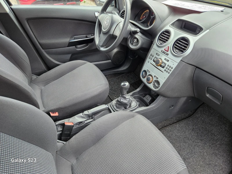 Opel Corsa 1.2 i, снимка 13 - Автомобили и джипове - 48322539