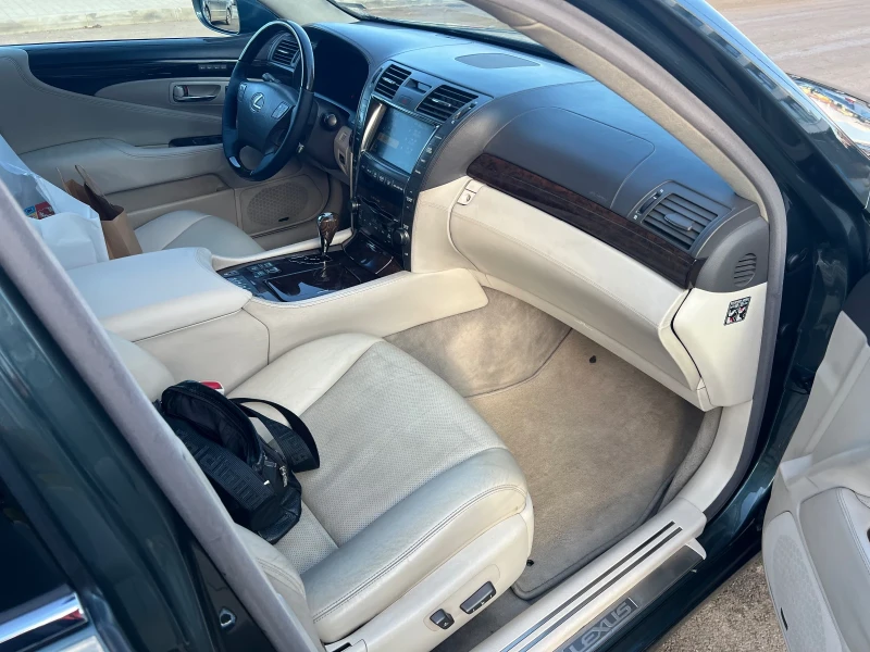 Lexus LS 600 H, снимка 12 - Автомобили и джипове - 48920036