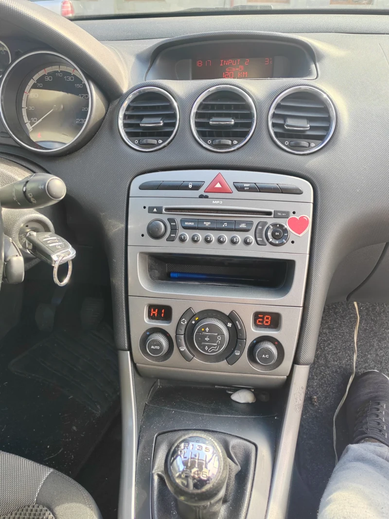 Peugeot 308 1.6HDI, снимка 5 - Автомобили и джипове - 49309981