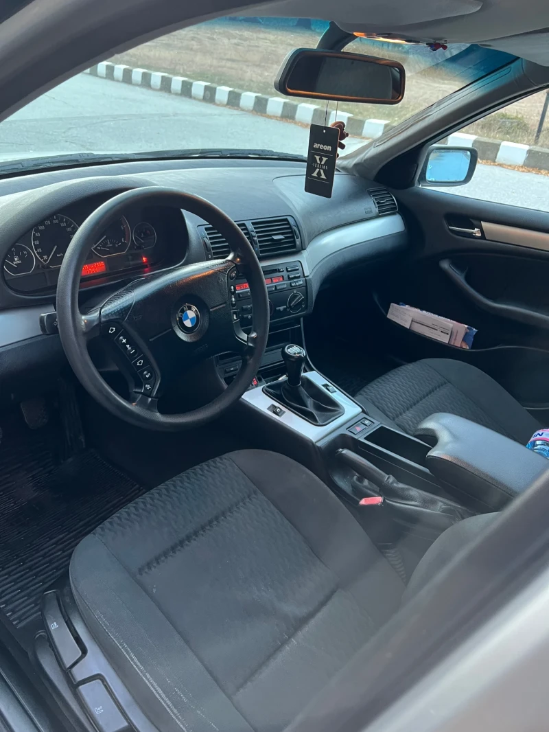 BMW 320, снимка 6 - Автомобили и джипове - 52451189