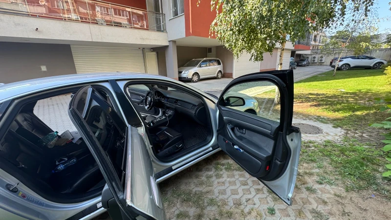 Audi A8, снимка 13 - Автомобили и джипове - 52651794