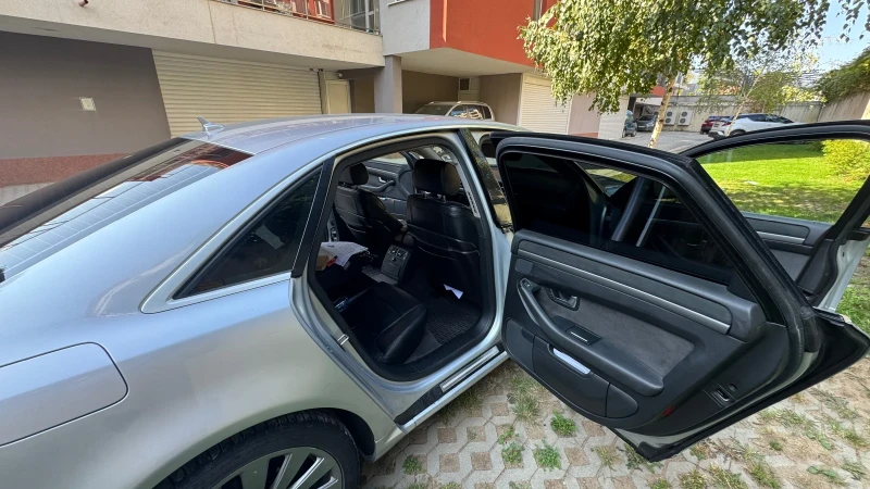 Audi A8, снимка 14 - Автомобили и джипове - 52651794